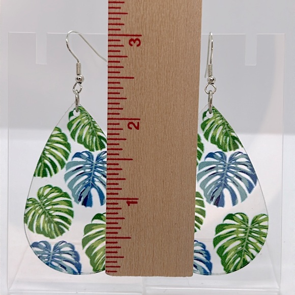 Clear Acrylic Blue And Green Leaf Pattern Summer Beach StyleEarrings - Picture 3 of 3